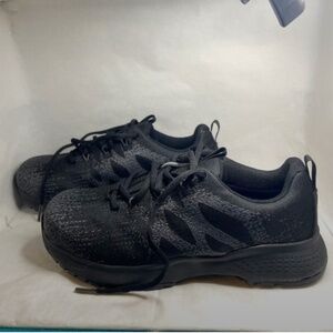 Shoes for Crews Heather II Slip and Oil Resistant Sneakers W 6.5